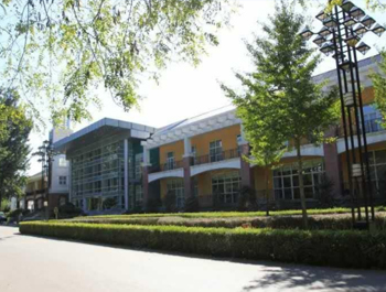 顺鑫绿色度假村地源热泵中央空调工程